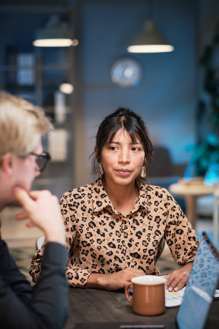 businesswoman-sitting-at-meeting-at-office-2025-02-11-15-36-12-utc